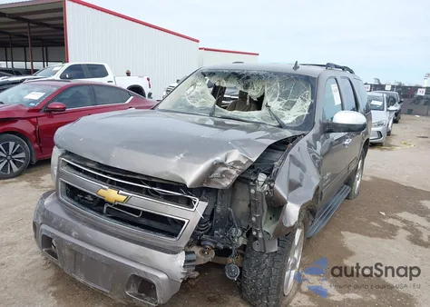 2013 Chevrolet Tahoe Ls z USA, uszkodzony, nr VIN 1GNSCAE02DR376755